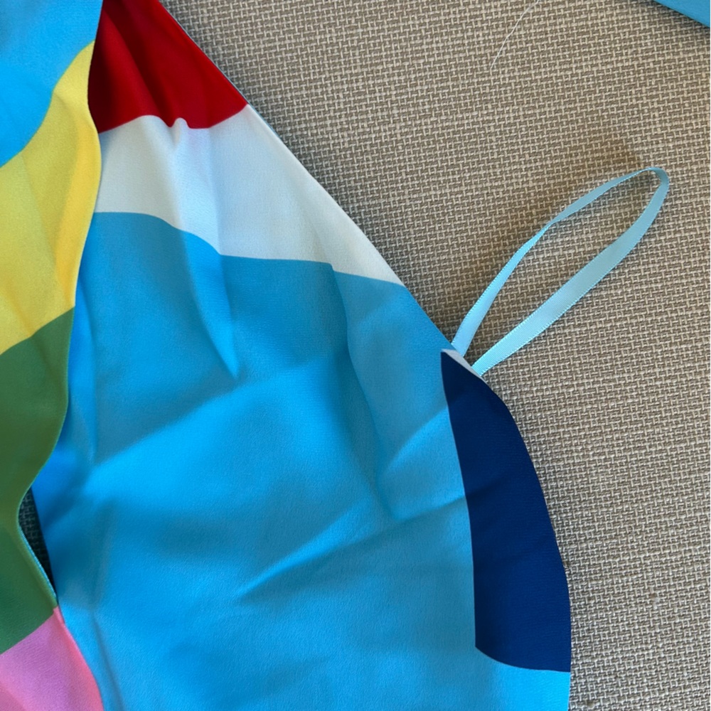 ✨ SALE✨ STAUD Kai Halter Cropped Top - Capri/ Coastal Marble Colorful Vacation - Picture 4 of 7